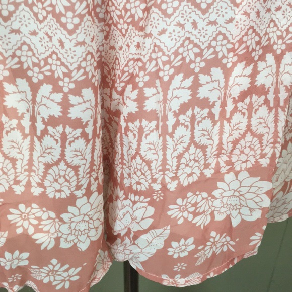 Silky ornate fully lined romper with side pockets. - Picture 5 of 5